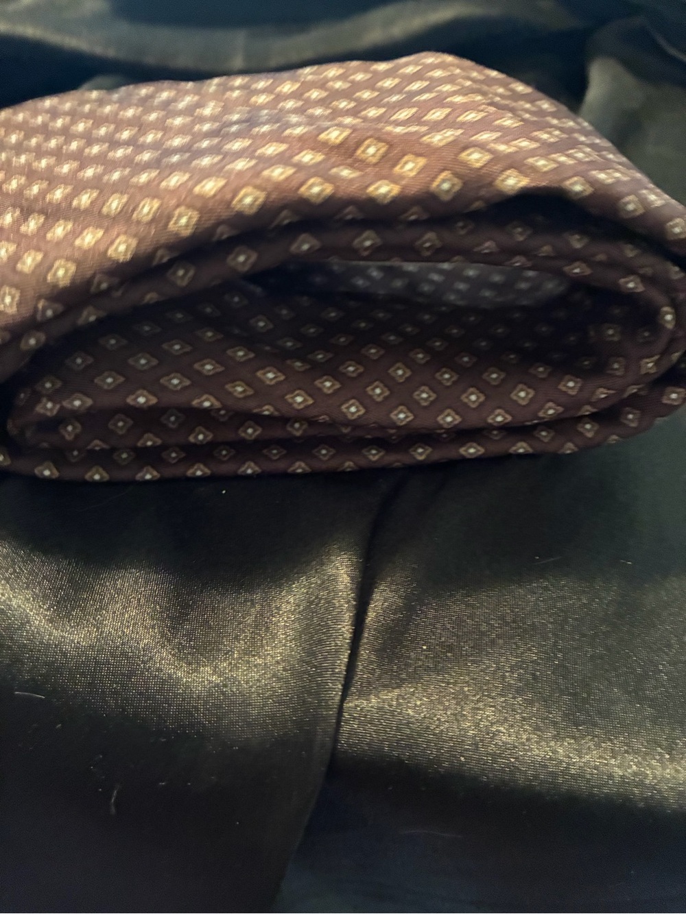Dior Brown Silk Tie with Gold Diamond Motif - Picture 7 of 7